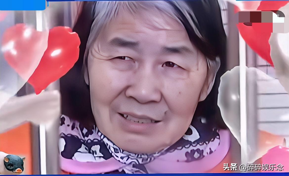 被11个男朋友宠成小公举的6旬小仙女！

菊仙靠装纯骗金镯、哄彩礼，还装纯说没领