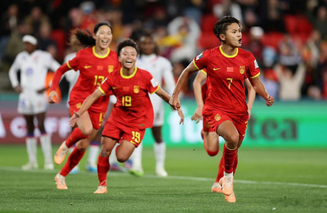 002中国女足vs澳大利亚女足推荐：负比分：1-2,1-3解析：中国女足上轮加时