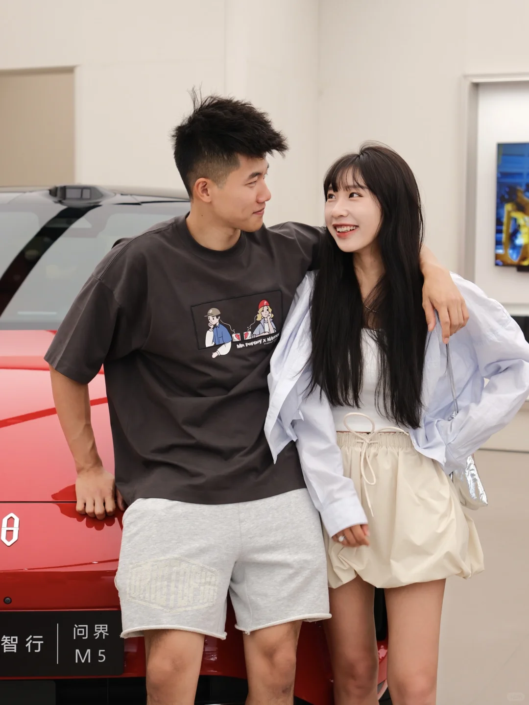 不要随随便便带老婆去看车...