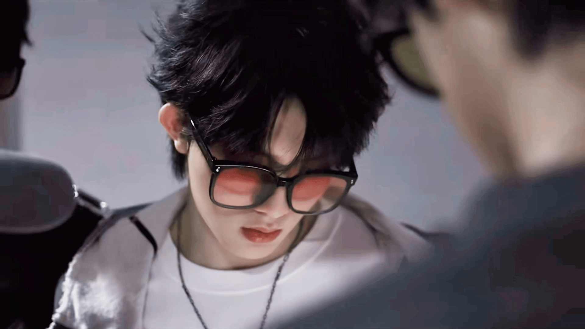 独自拍摄墨镜广告🕶️ 