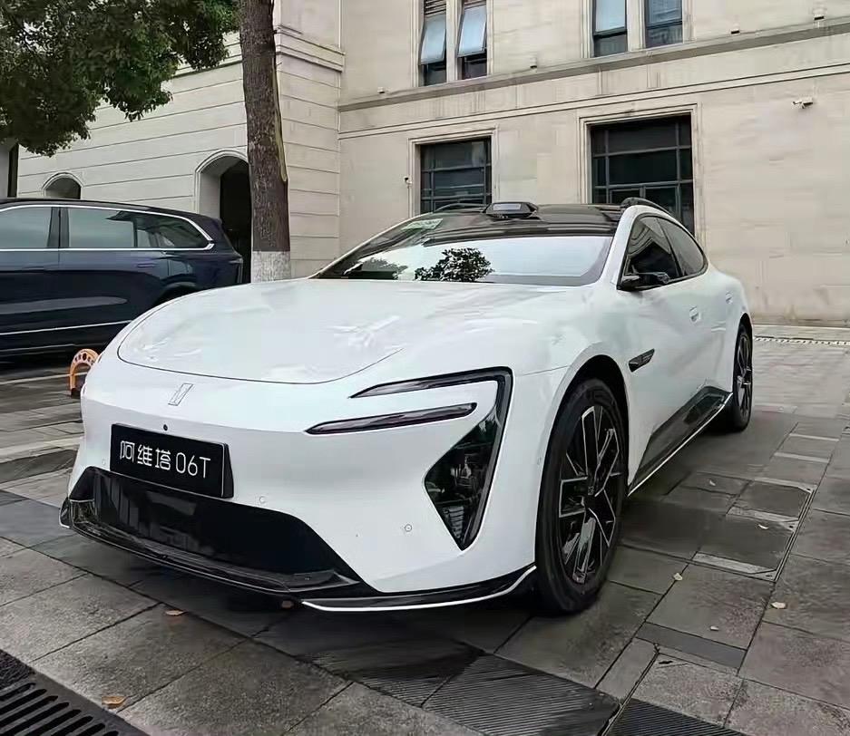 阿维塔06GT实车挺帅啊，搭载华为896线双光路激光雷达，猎装车确实空间大很多。