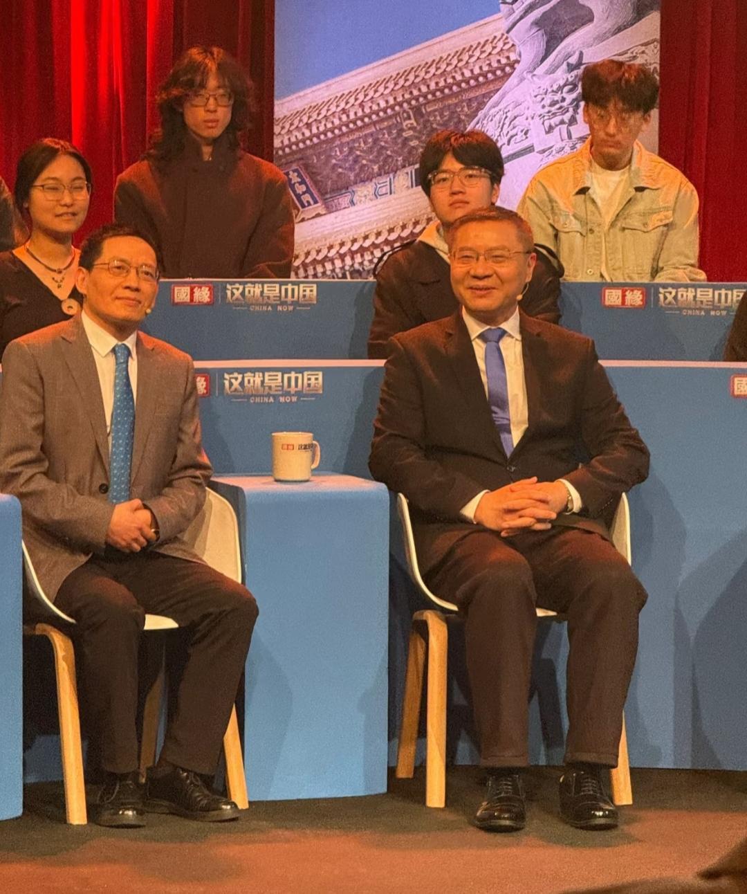 张维为教授在4月26日晚上发了一段视频，在视频的后半段，张教授向大家透露了自己的