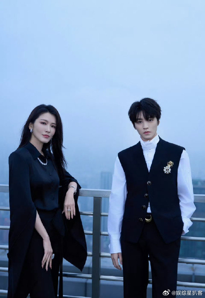 徐洁儿感谢小凯弟弟 再忙也愿意为姐姐腾出时间，王俊凯这份真诚又仗义的态度真的太圈