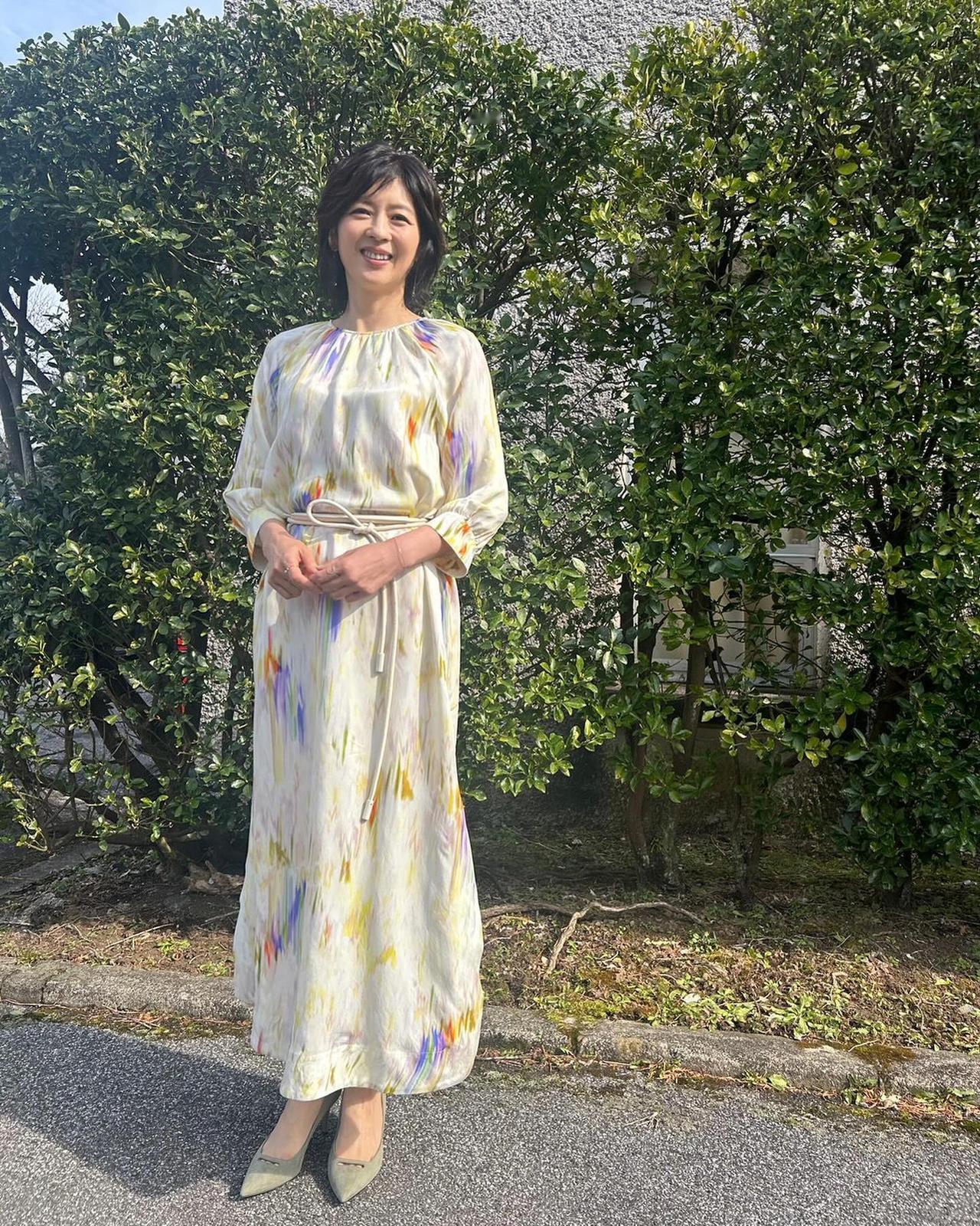 她以前是李连杰主演电影《精武英雄》女主角，年轻时期的颜值非常惊艳，她今年都已经5