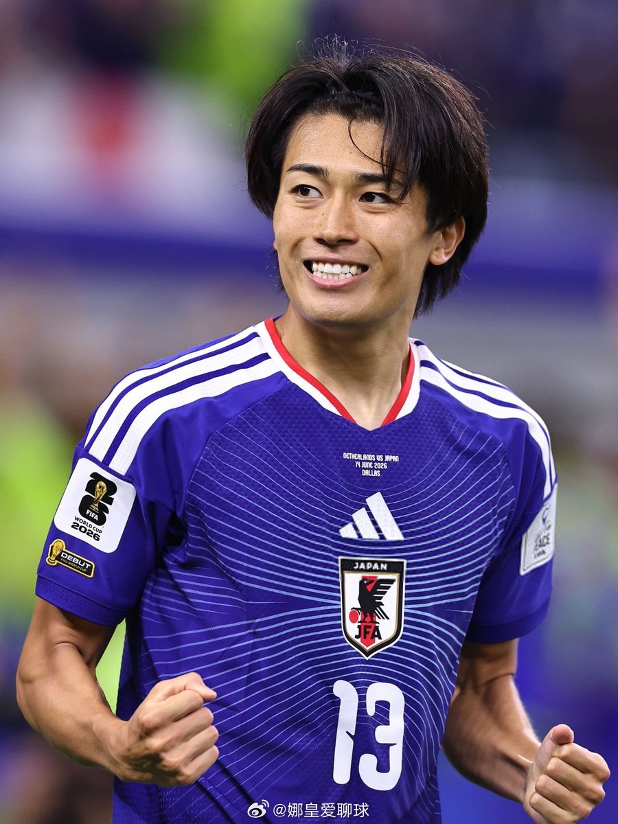 荷兰2比2日本逆境见真章！日本两度落后两度扳平，2-2逼平荷兰，用一场硬仗彰显亚