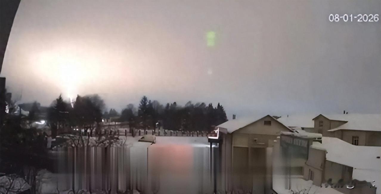 凛冬将至：榛树落，气断欧罗巴
事件于乌克兰爆发，遭受袭击的是利沃夫储气库——欧洲