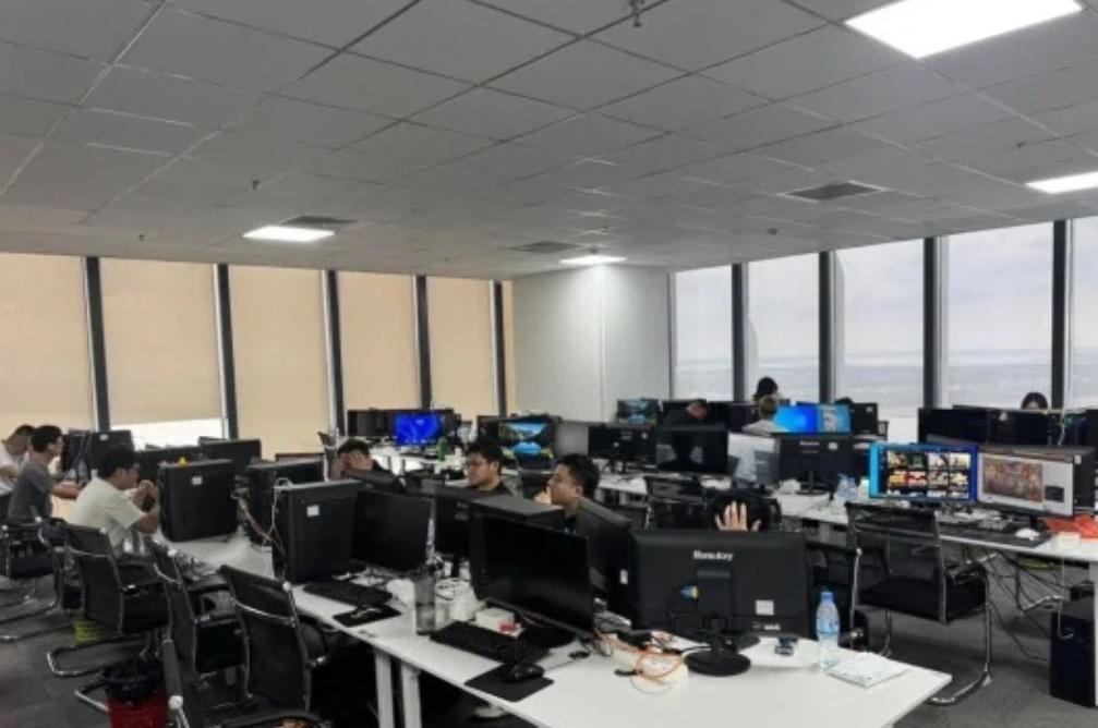 [浮云]柬埔寨金边诈骗大楼被突袭包围了

2025 年 10 月 11 日下午 