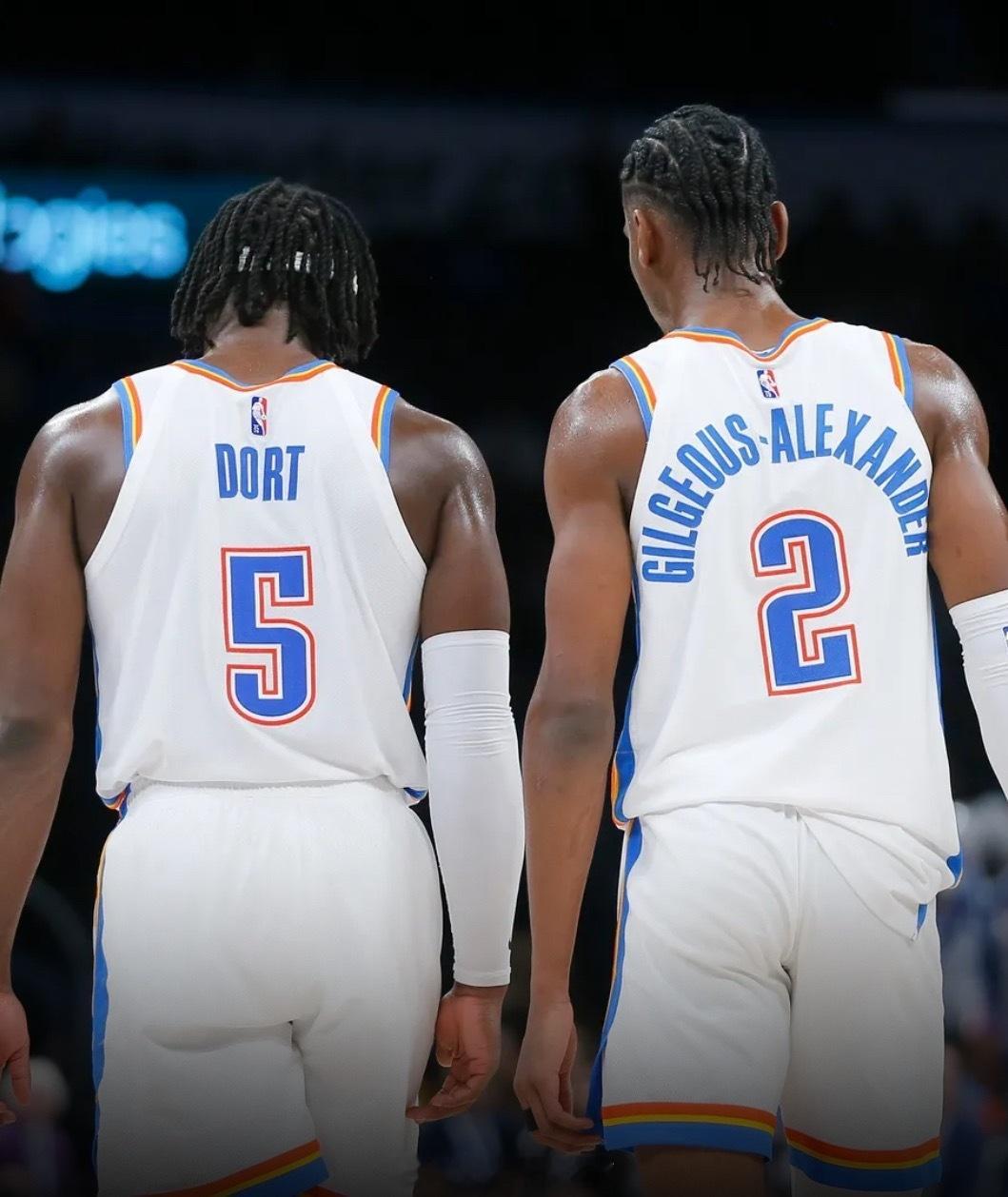 今天公牛和马刺都输球，全联盟仅剩雷霆还未输球！ ​​​