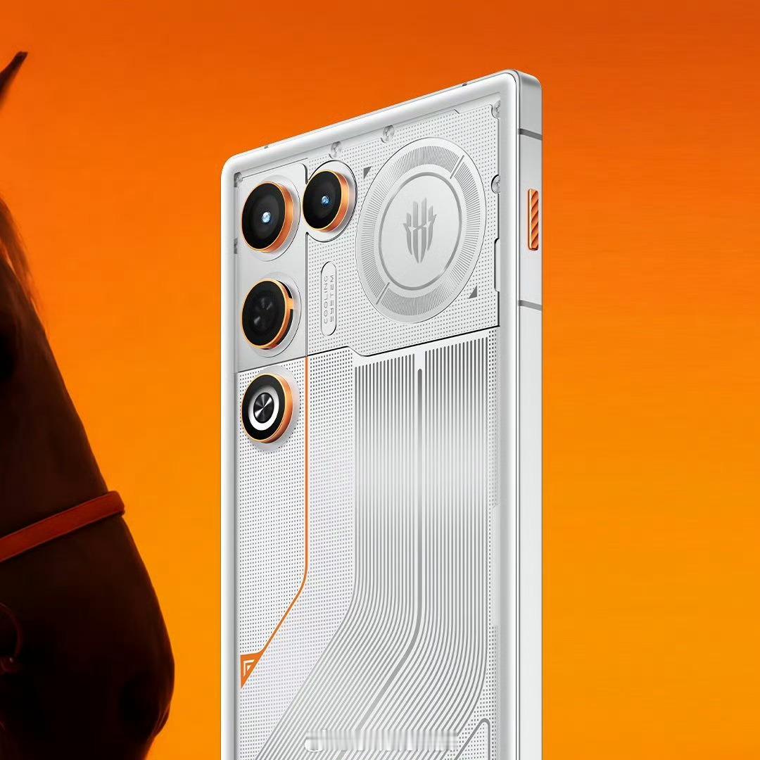 红魔11Air发布会马上就要开始了，全系透明的玻璃后盖，RGB灯效，科技机甲美学