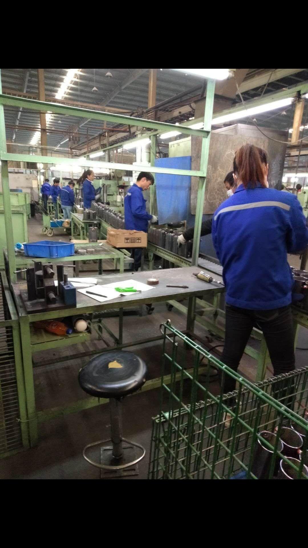 大概两个月回家过年了