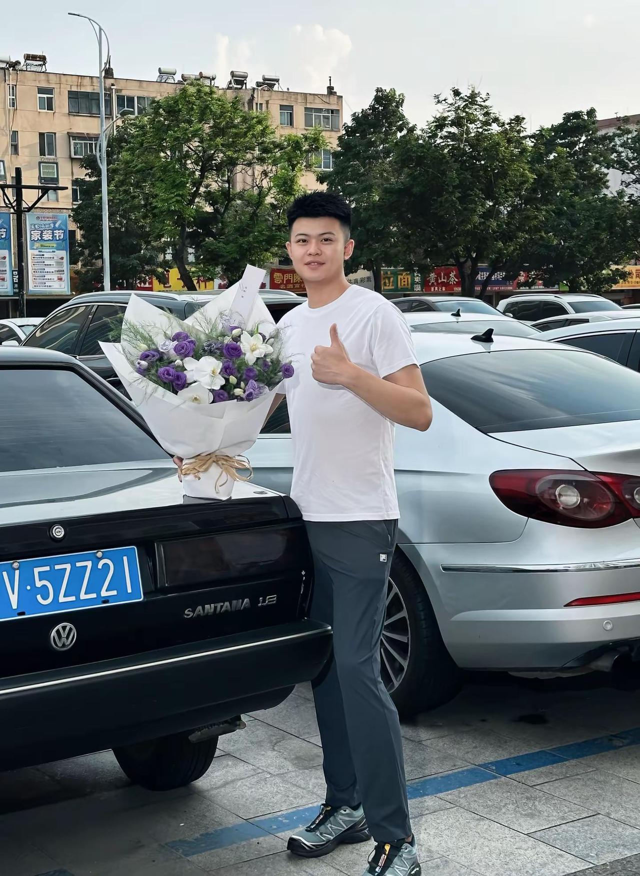 符合二锅的气质吗🤨 临朐最帅网红🫡