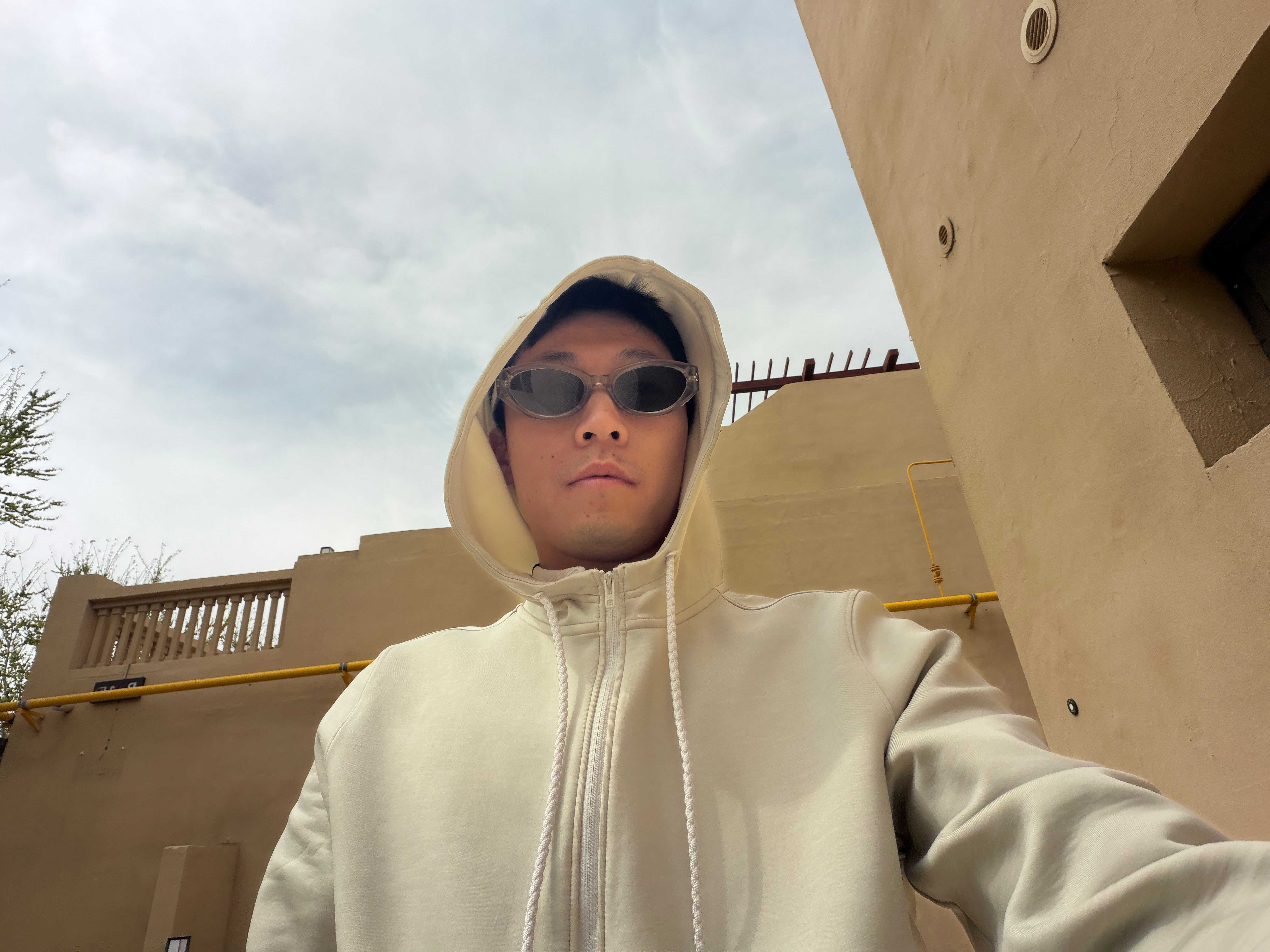 OK 👌今天看华为 5月看雷鸟🤩雷鸟V4 5月见华为发布业界最轻AI眼镜华为