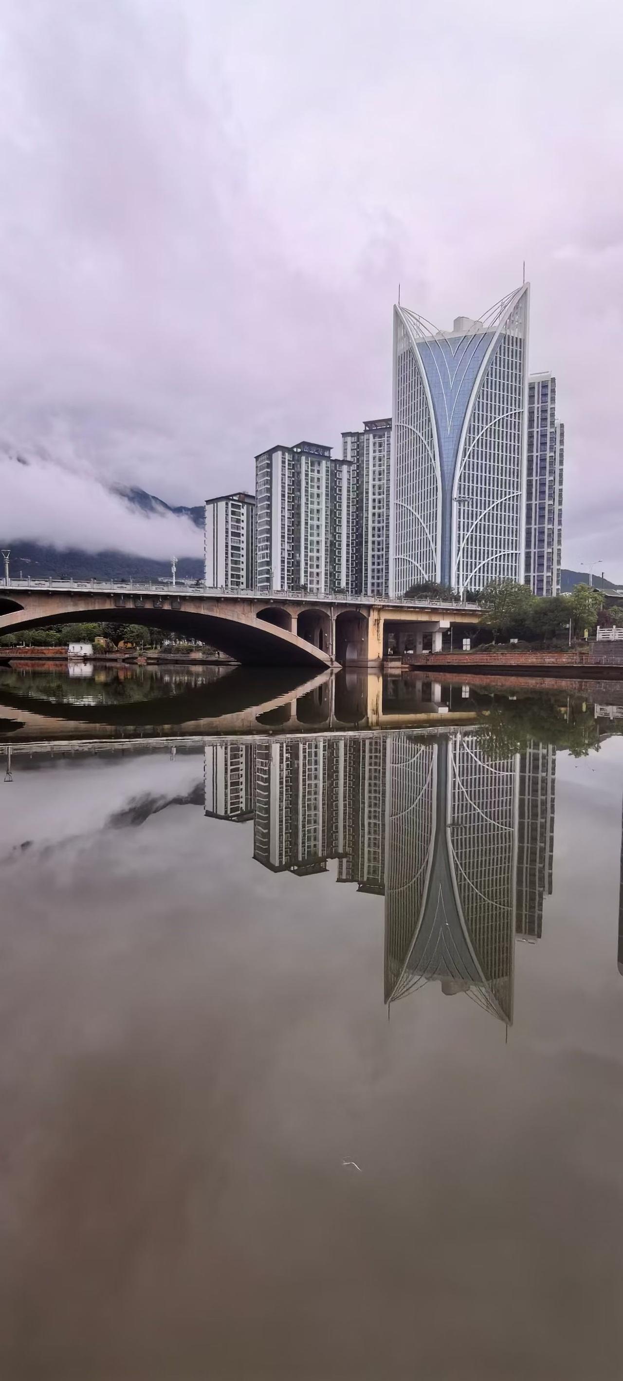 西洱河
分享真实的山水美景