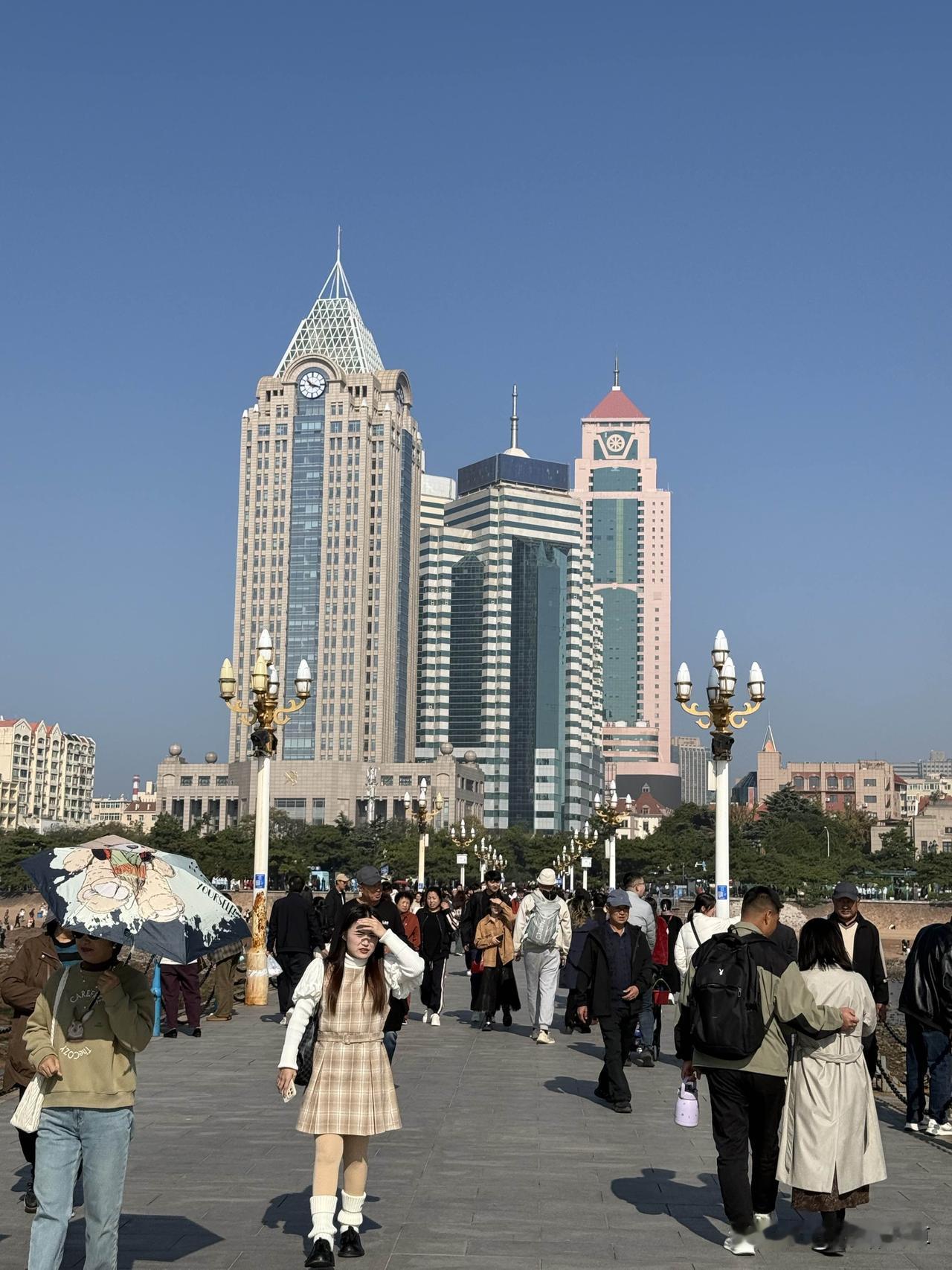 为什么冬季西红柿价格上涨这么多西红柿是一种季节性蔬菜，冬天都是大棚里种植的西红柿