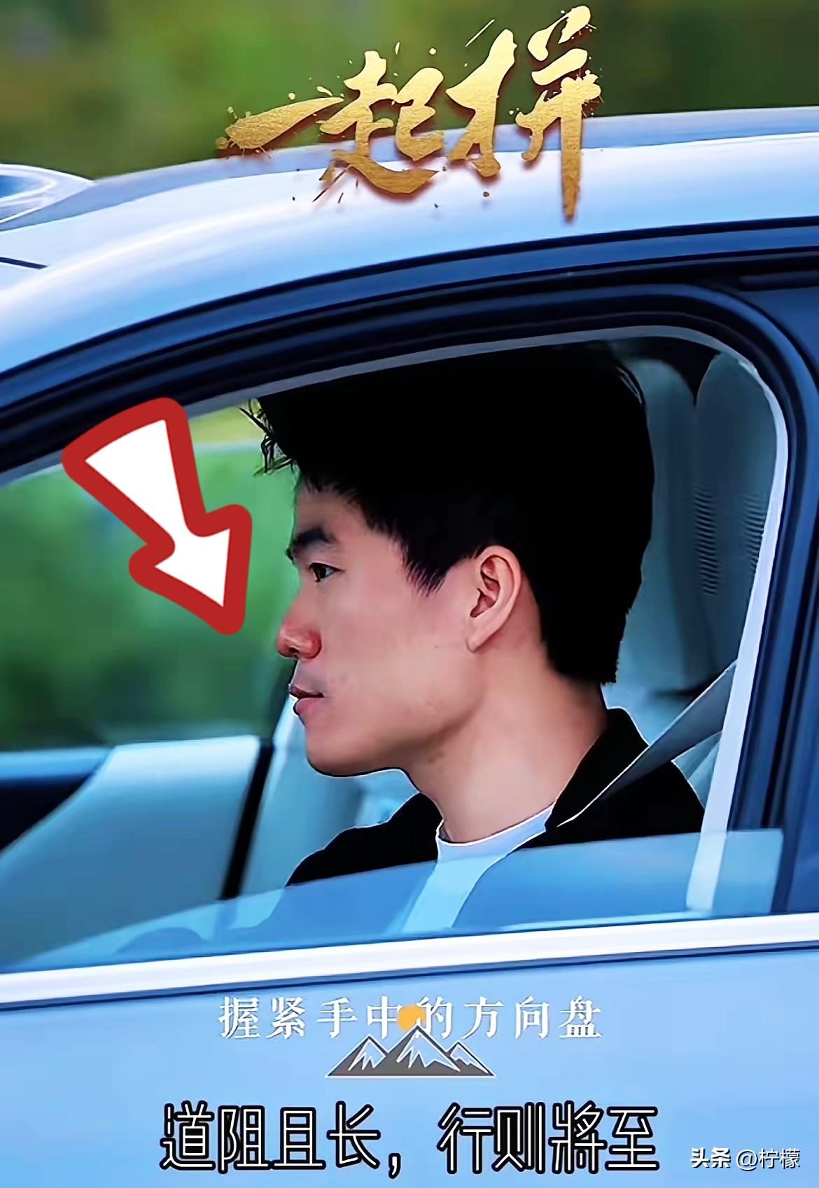 合作到期，
他居然花几十万拍广告送别甲方。不是口播，不是带货。董宇辉带着团队跑到