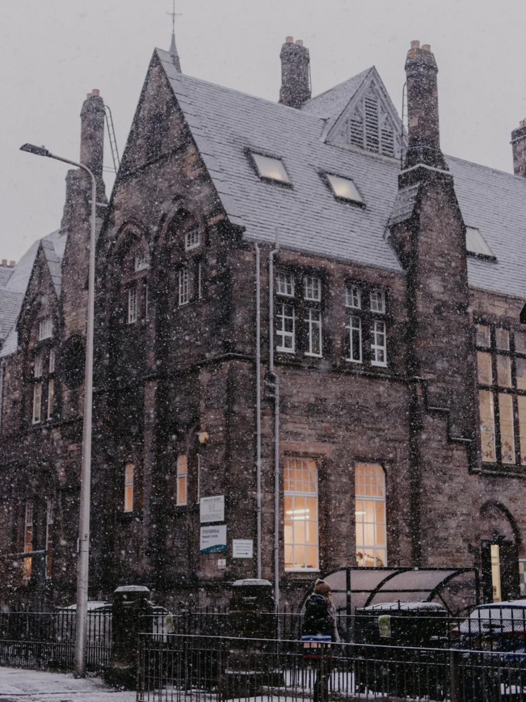 爱丁堡旅行🧳这家人均200+民宿位置绝了！