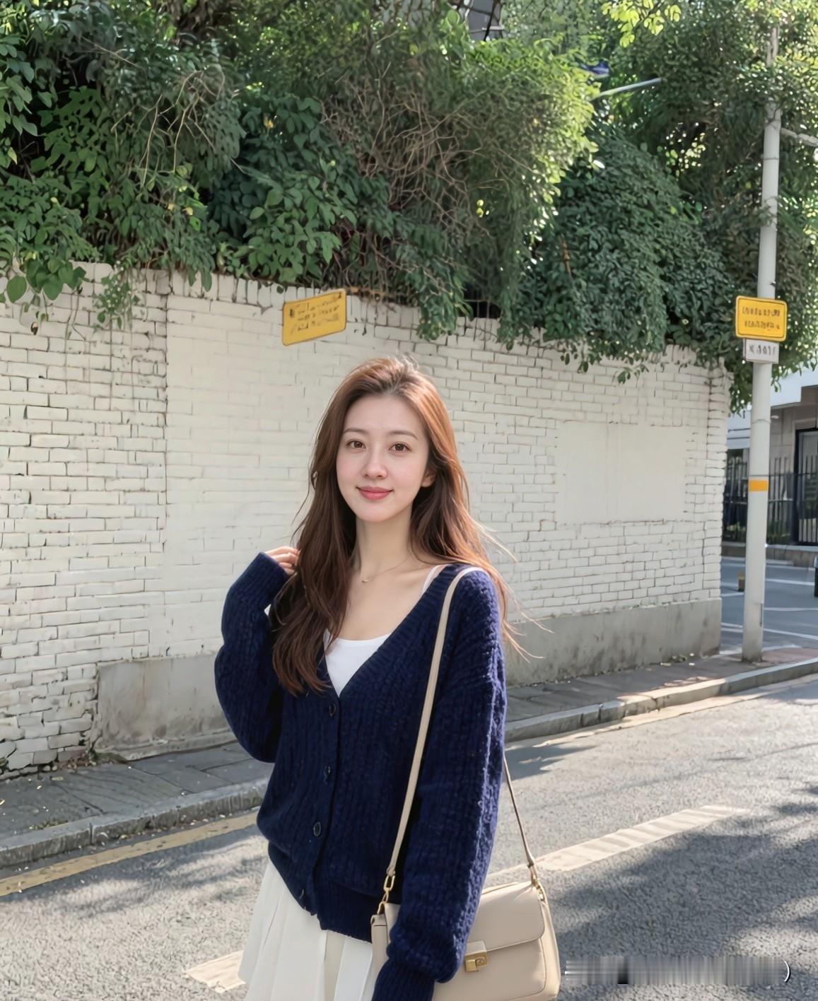 男人变心时，
女人千万别自乱阵脚！
哭闹纠缠、卑微挽留，
只会让自己更狼狈，
还