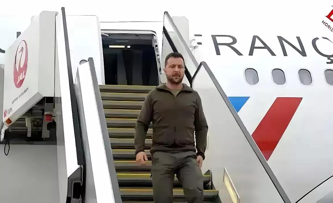 不知道泽连斯基现在后悔不后悔，乌克兰国土面积在全世界来说，也是数一数二的大国。