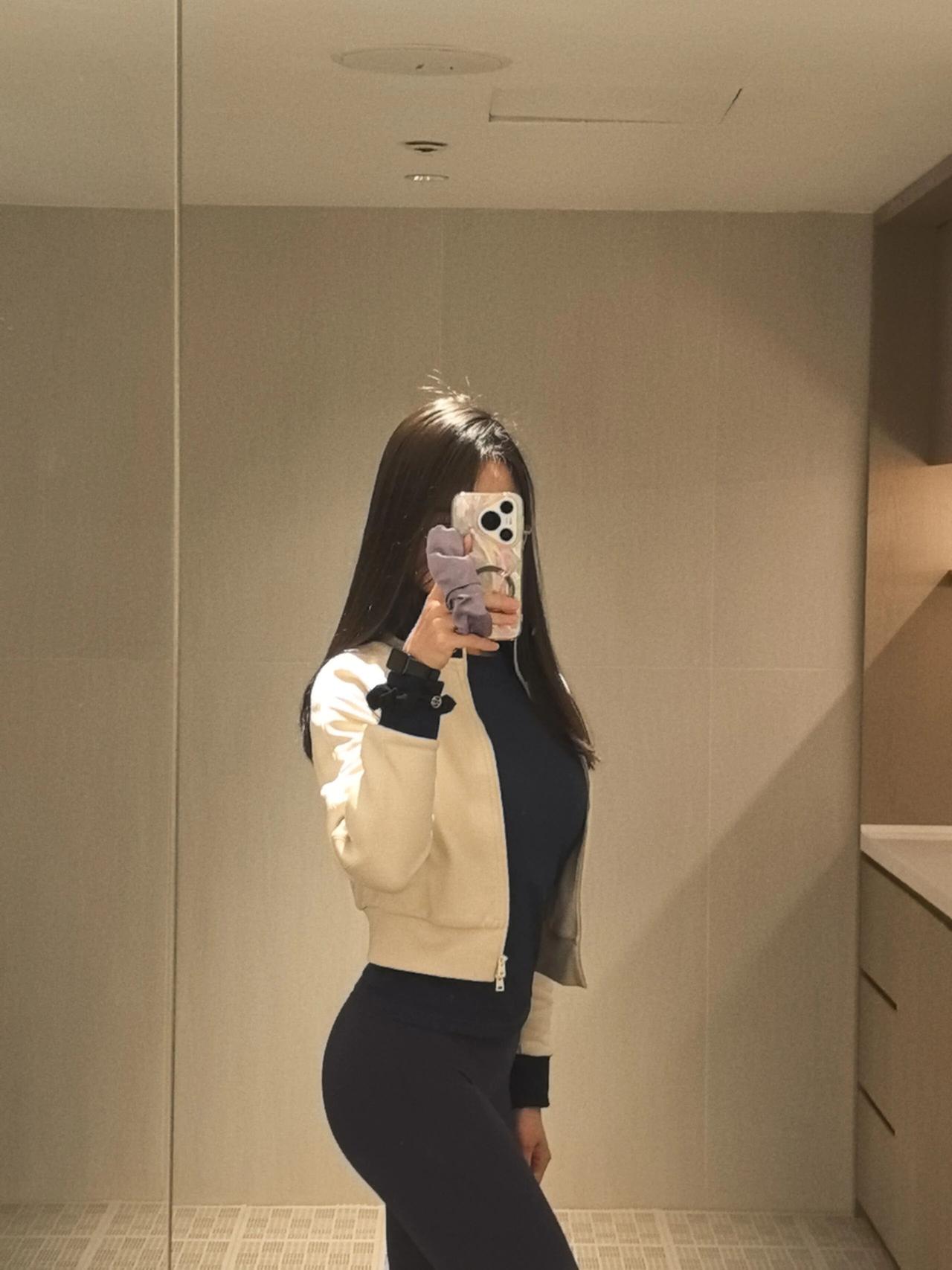 对镜拍的是感觉……