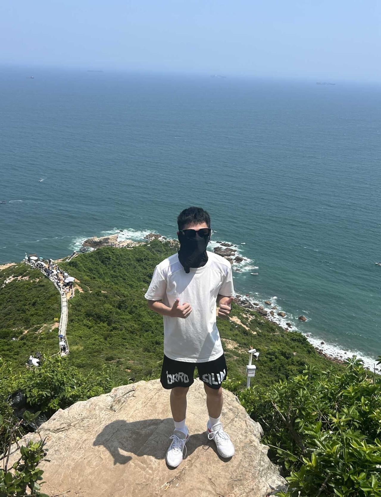 天文台
深圳天文台东西涌穿越 徒步寻山海 海岸线穿越 穿越海岸线 那是我一直想去