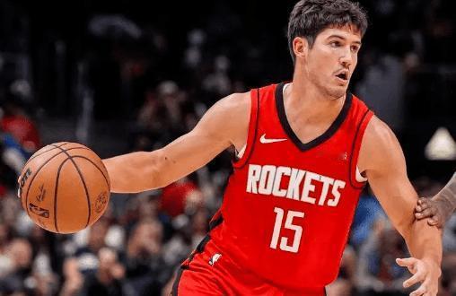 火箭队最大的问题，不是球员太年轻，而是花了4000万买了个“假乔丹”。
看看数据