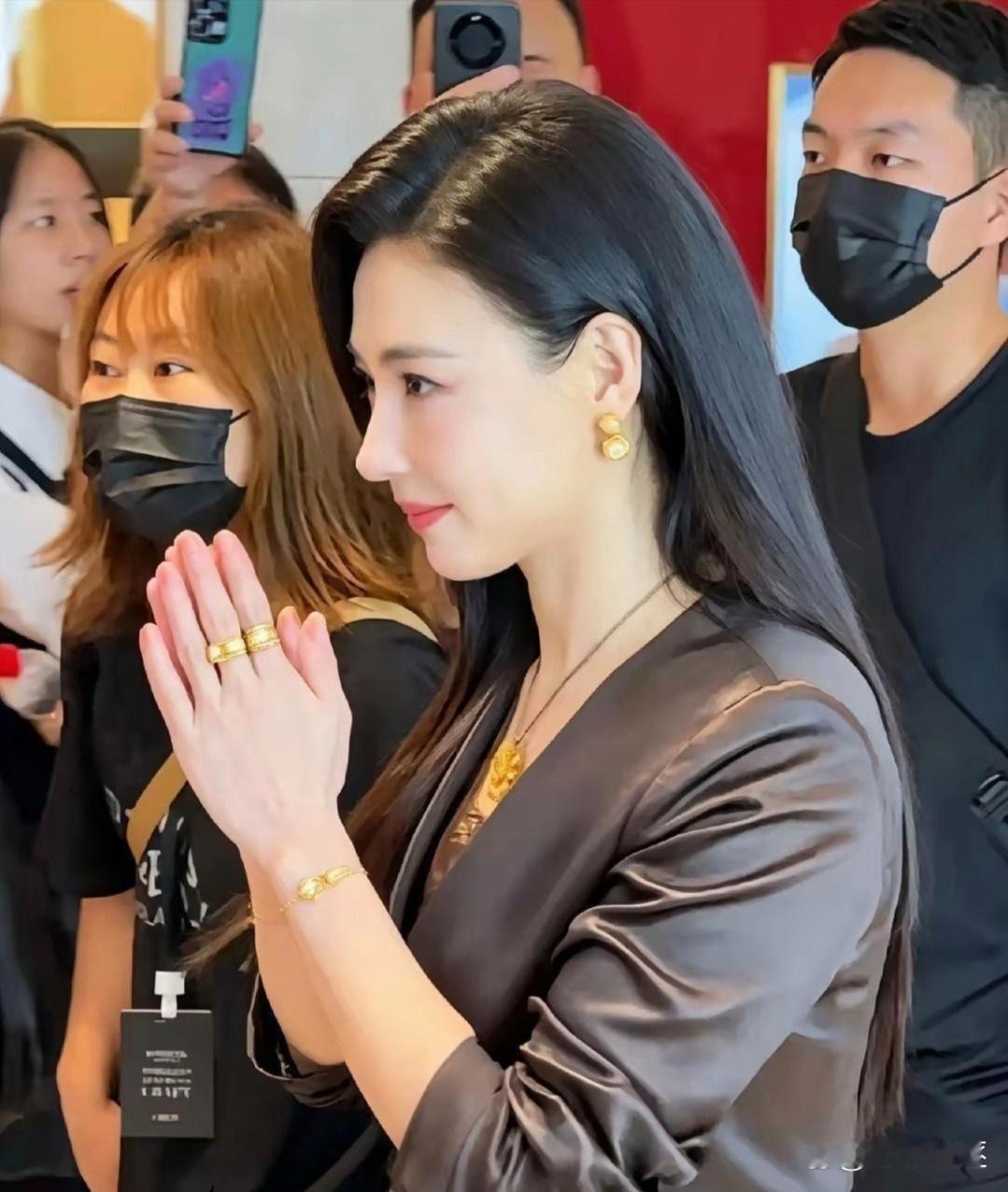 张柏芝线下生图，简直美得不可方物，难怪谢霆锋沦陷了 ​​​
