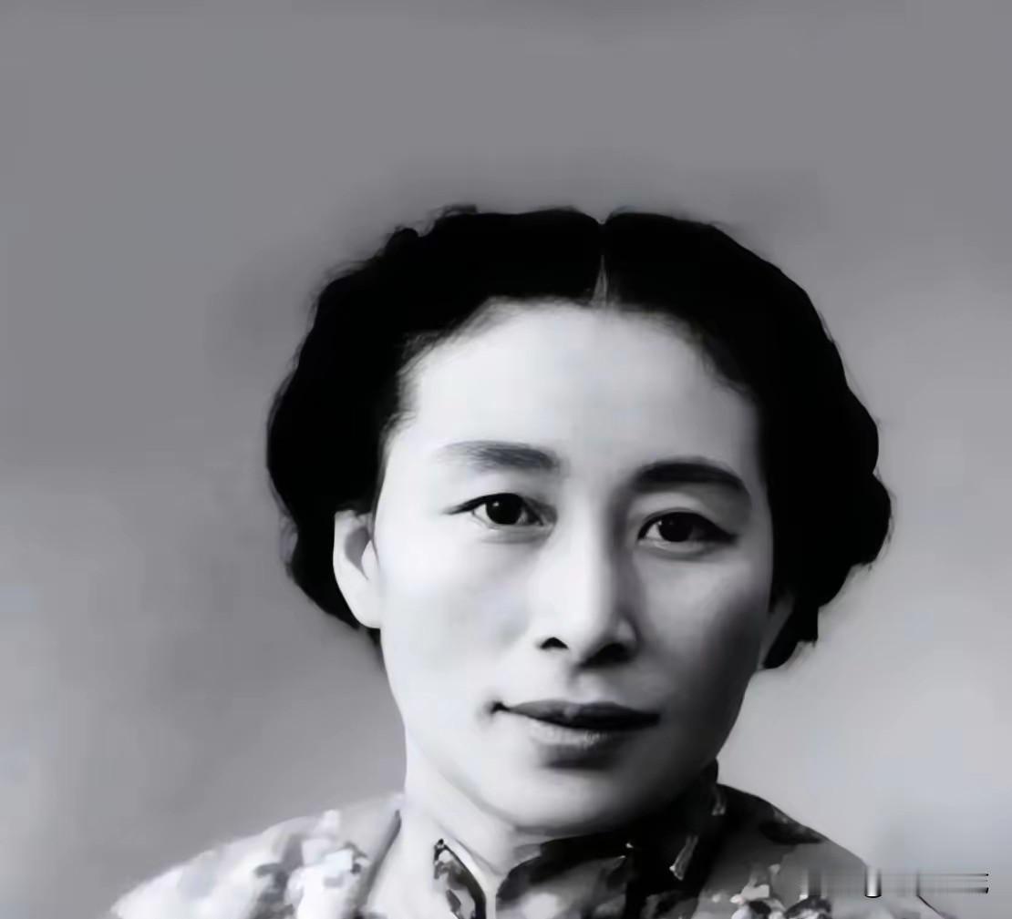 傅涯晚年赴台前向子女坦白：世人皆知她是陈赓遗孀，却不知她此行真正要见的，是海峡对