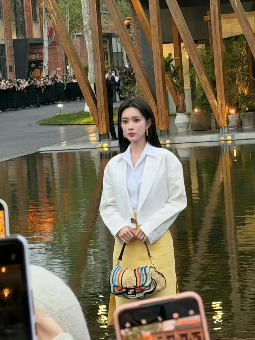 今日份女星线下活动生图动态，看起来怎么样虞书欣  孟子义   唐嫣 