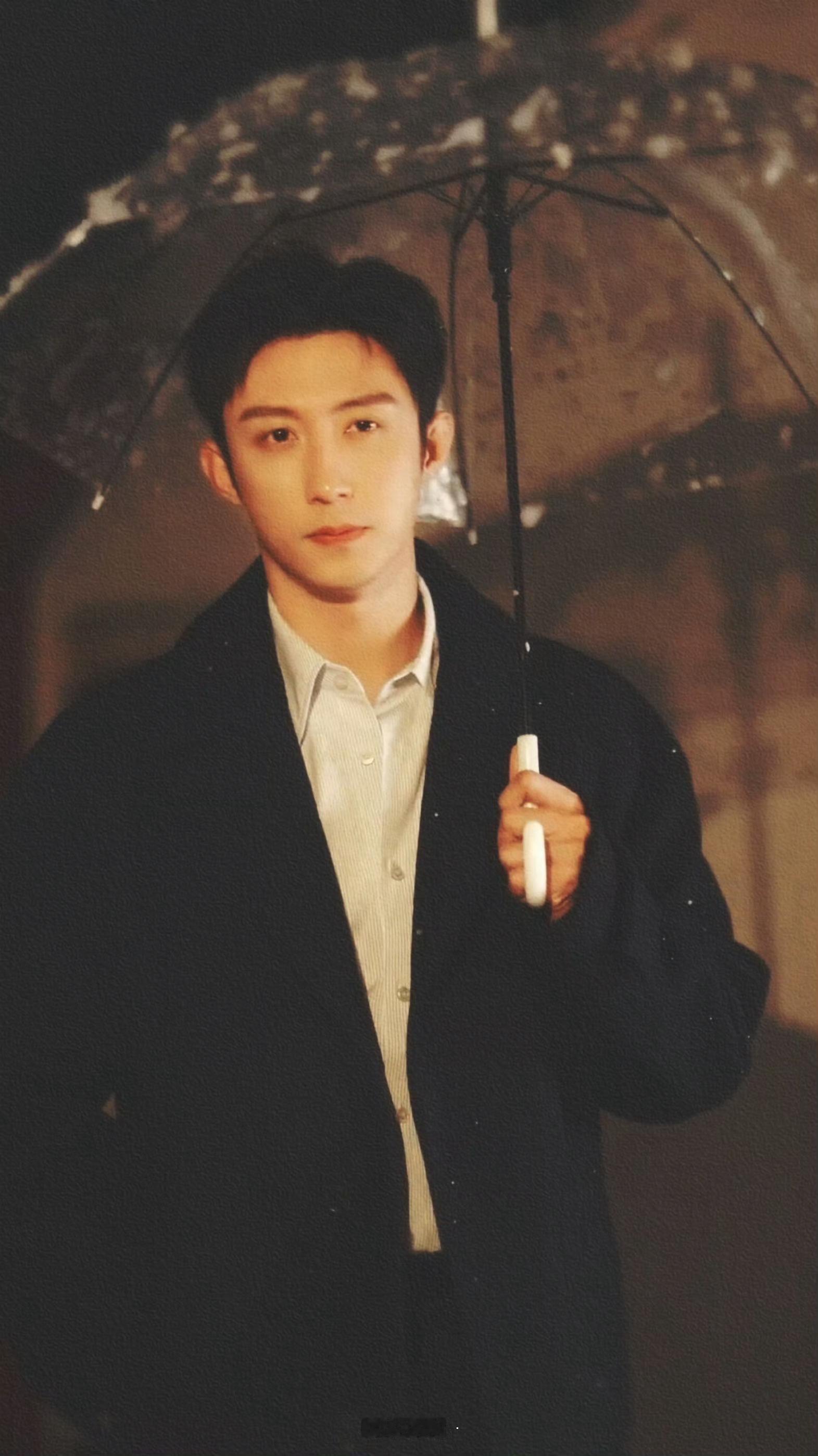 黄景瑜西装daddy级别黄景瑜太平洋宽肩黄景瑜不敢说 我们一直都吃的很好