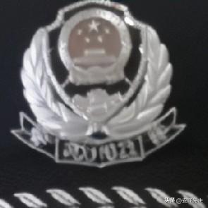 30多万不符合执法条件的人员在执法，对于法律是一种亵渎，对人民是一种迫害，对于公