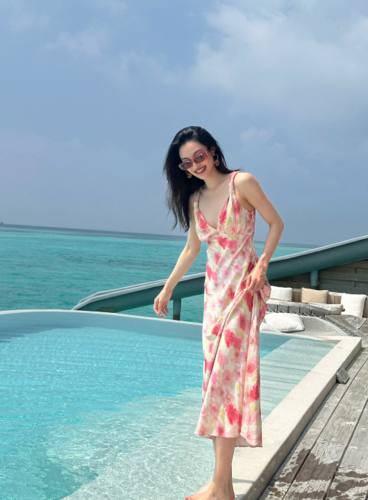 1.阚清子暂时是没有想法复出的，目前她团队只是看了些剧本，并没有给出什么答复。2