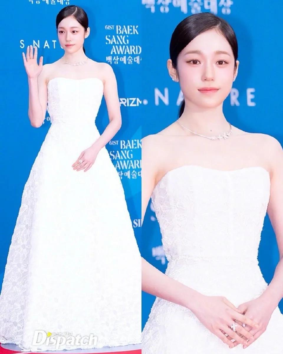 我的宝藏兴趣参加百想的女明星们，谁是你心中的女神？李智恩 宋慧乔 娱乐八卦手册 