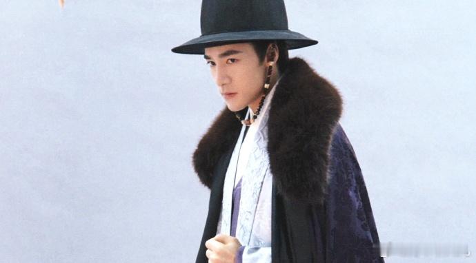 此沙演了我的古早小说白月光求求所有人都去看此沙新角色😭妥妥天选古早文白月光，温