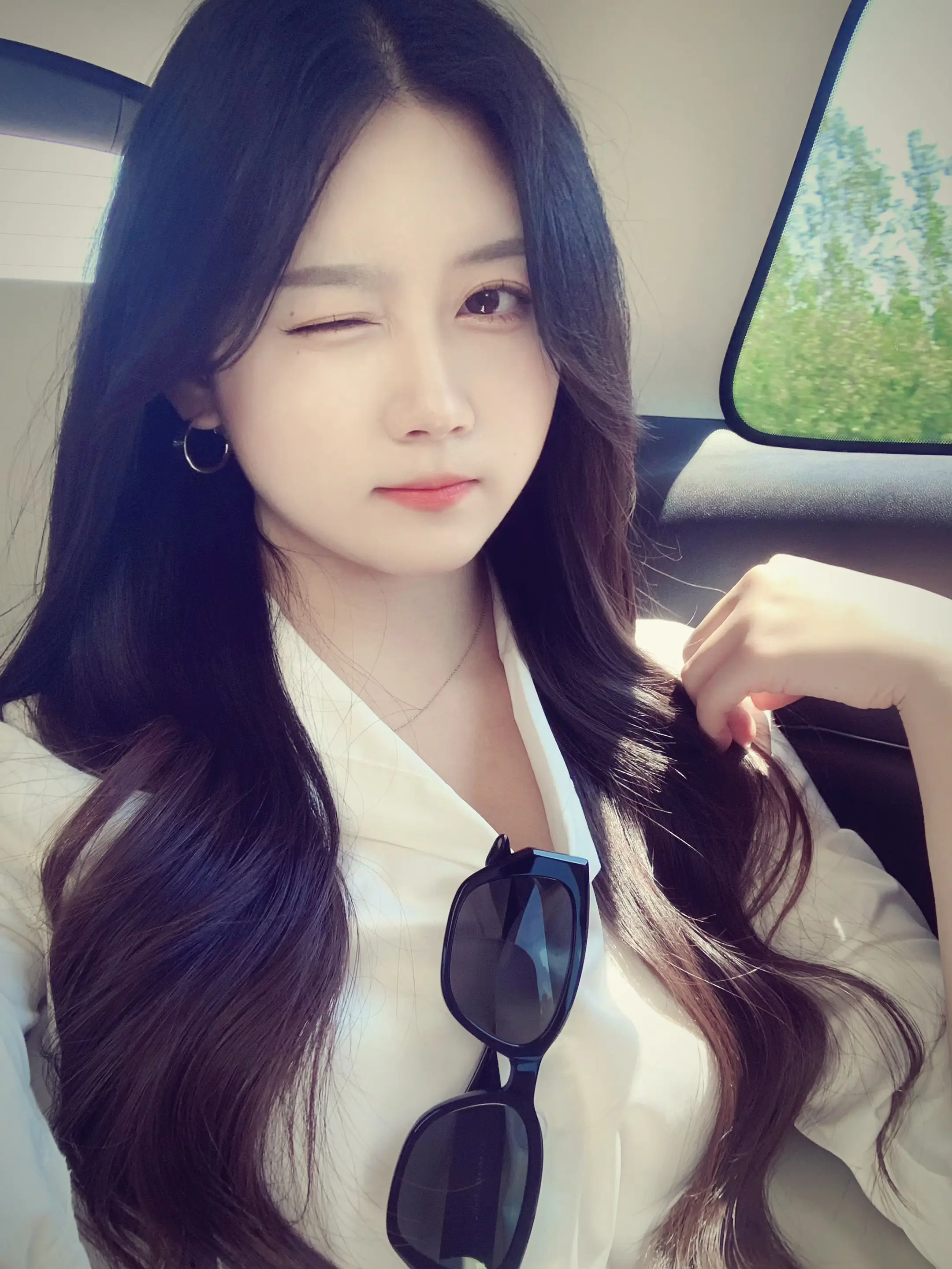 我要花不完的钱和永不变心的恋人