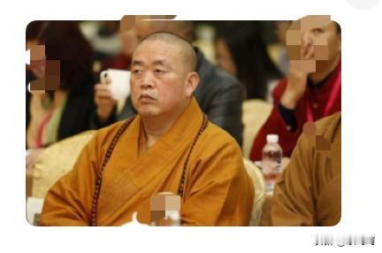 来自央视新闻的报道，原少林方丈释永信经过3个多月的调查，已经被批准逮捕。等待他的