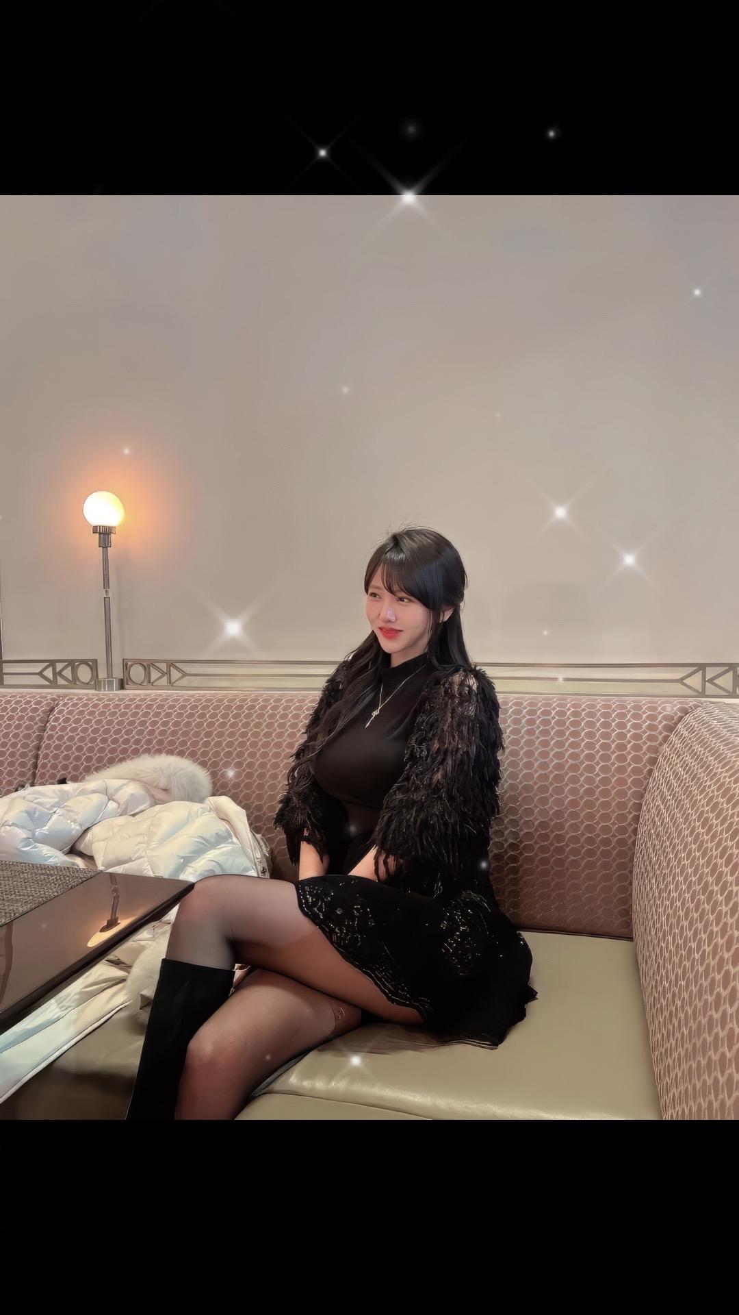 创作灵感健身女孩辣妹穿搭 谁还不是小腰精 甜系女孩