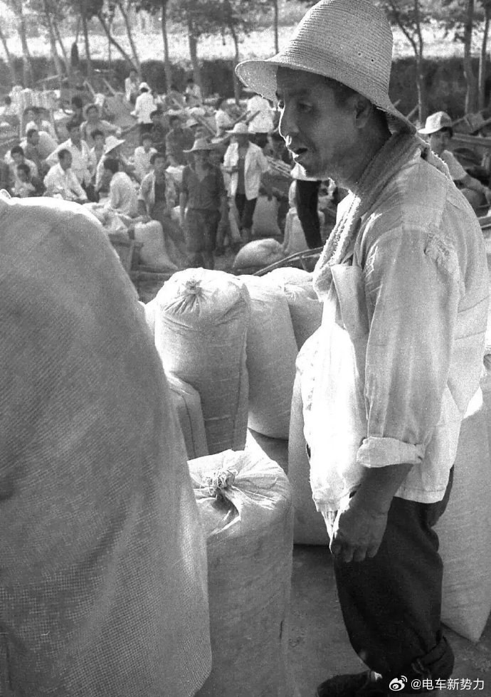 八十年代以前农村交公粮！ 