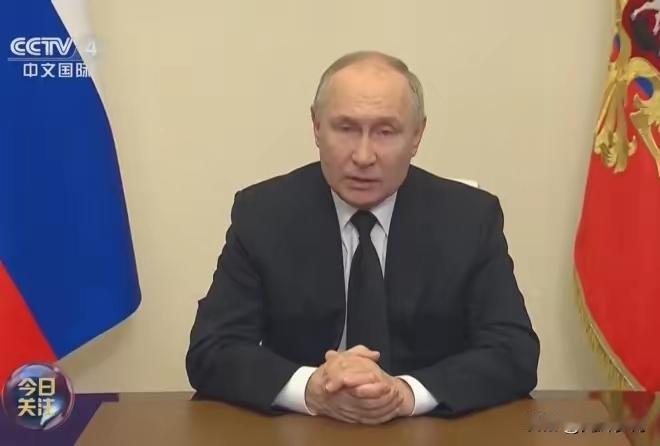 普京再次强硬发声，克里米亚和顿巴斯地区自古属于俄罗斯，那里的每一寸土地都浸染着我