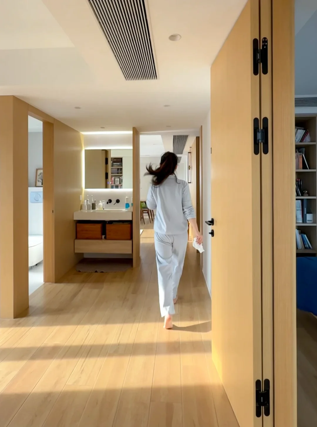 每个漂亮的家里都有一个雄鹰般的女人