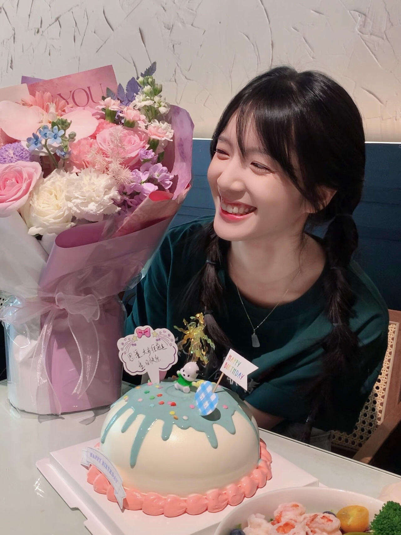 李思潼学姐你太美好了 李思潼学姐，你太美好了！戏里南枝坚韧侠气，扛起两个家，写信