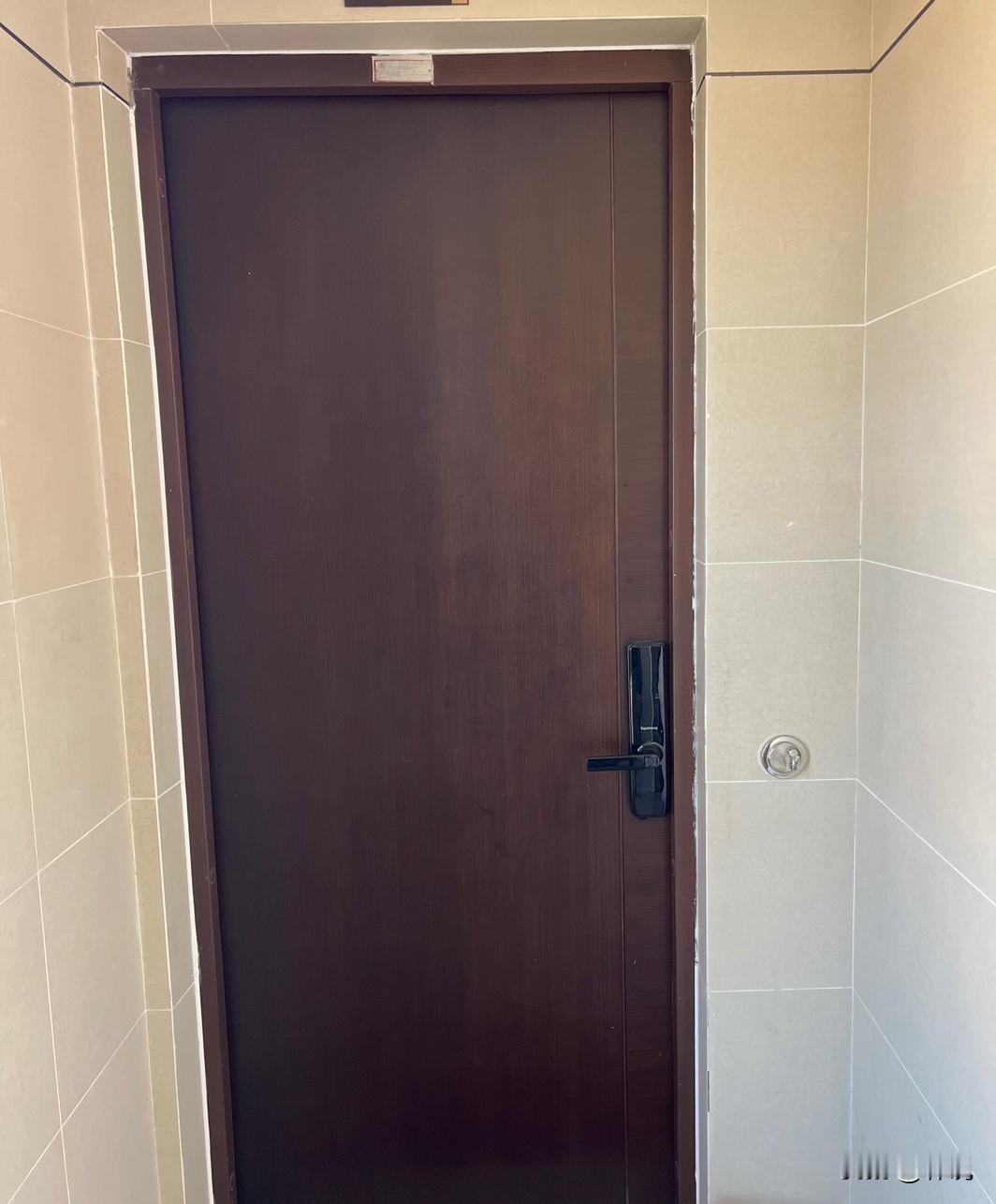 不知道这个号
是废了还是怎么了，
还是微头条已经没有希望了。
展现五六百，
阅读