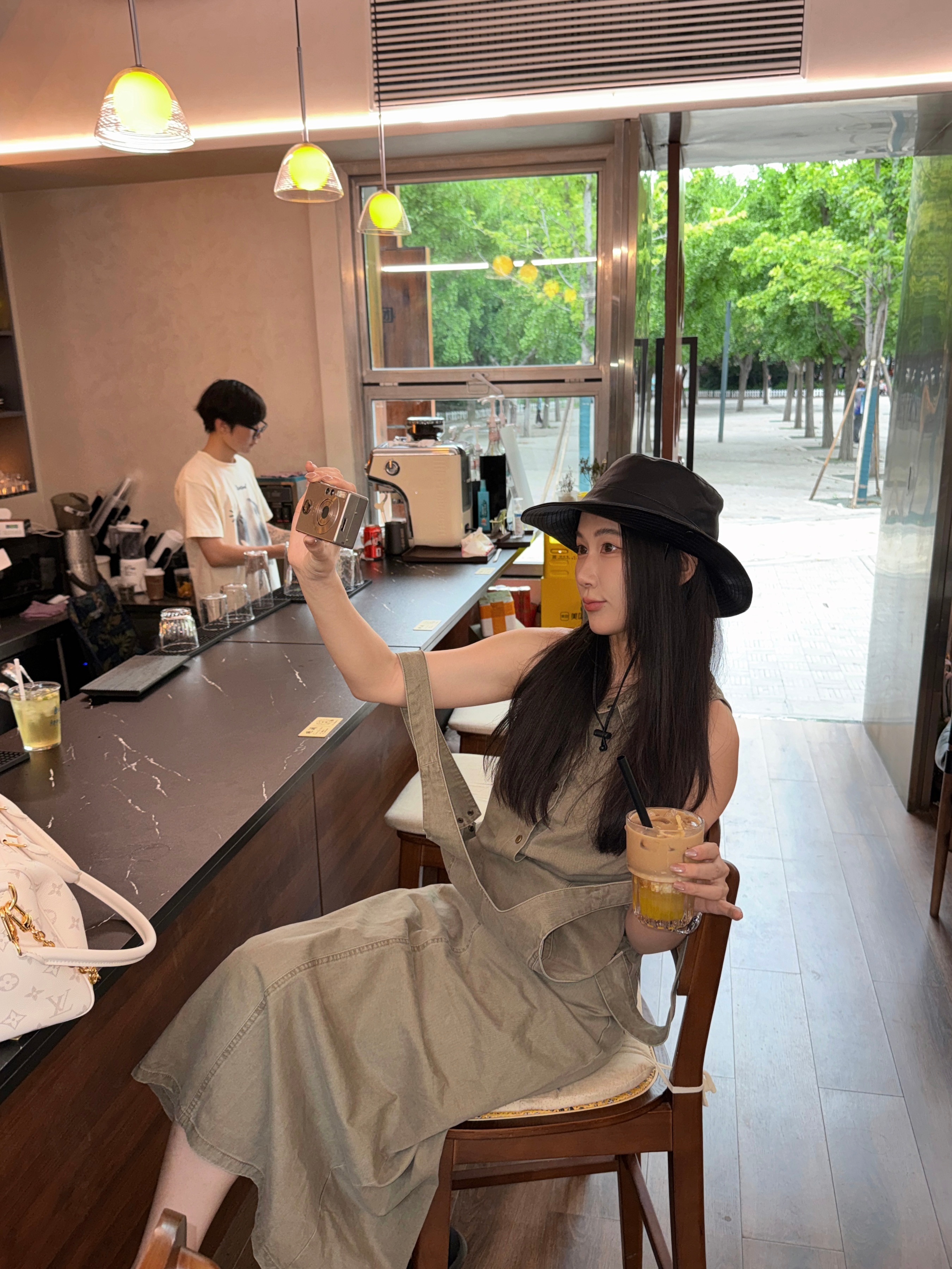 爱上自己的那天 人生才真正开始 ​​​