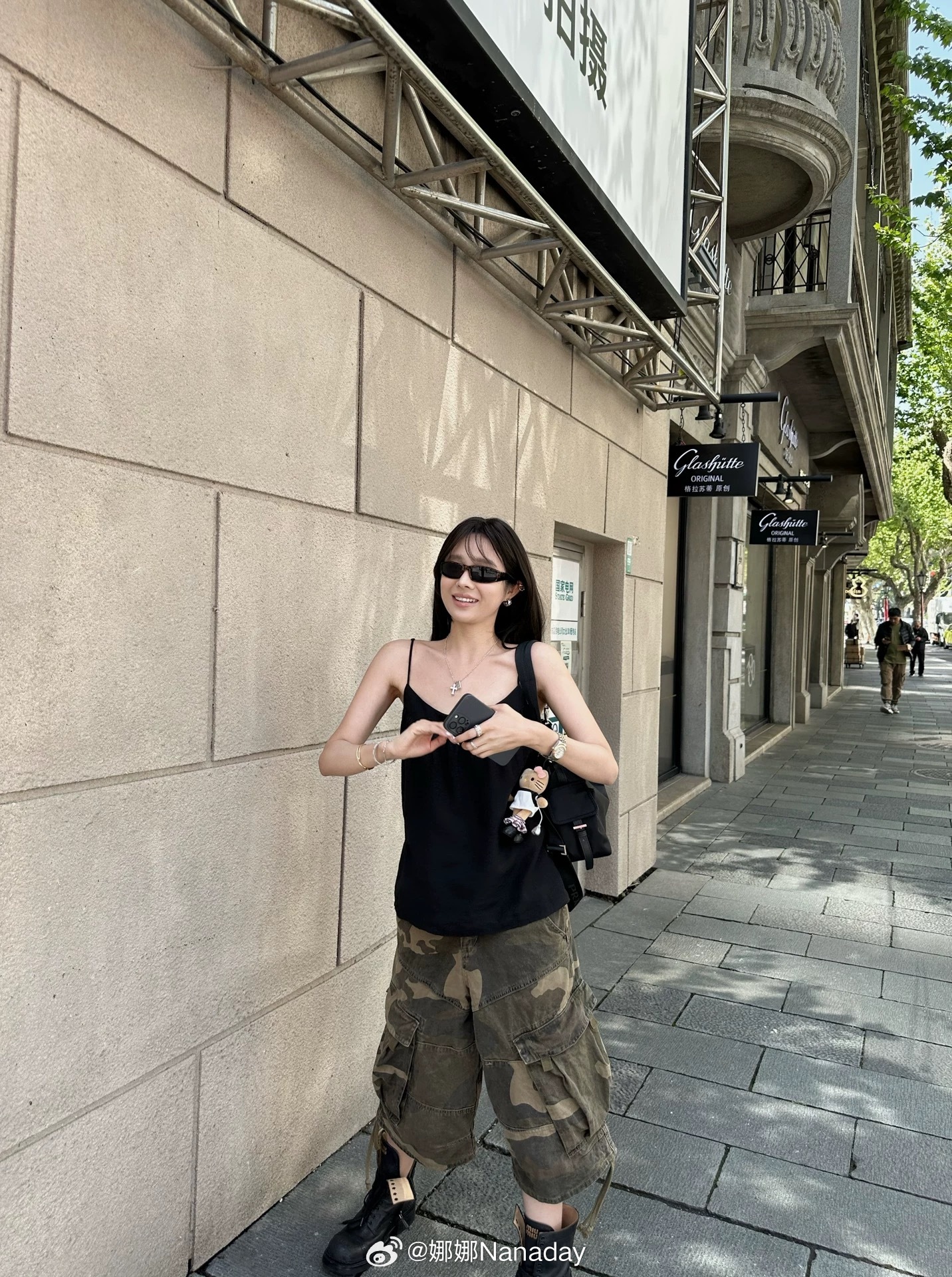 贝贝们这个裤子有姐妹跟我反馈说尺码偏小 因为这个裤子我是穿大码拍的 如果想要图片