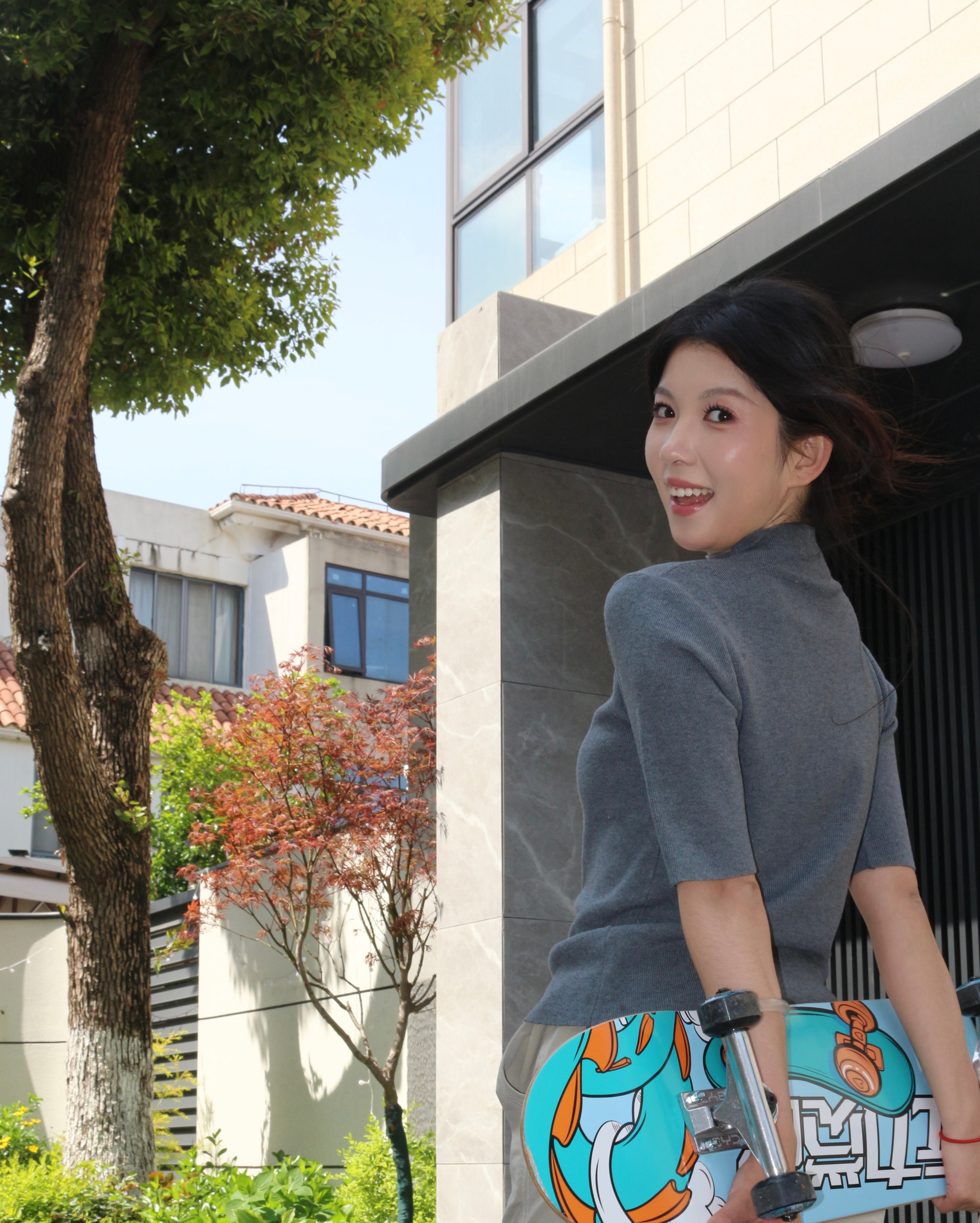 抽个迪子的滑板🛹转评就行，平台抽个粉丝！ 