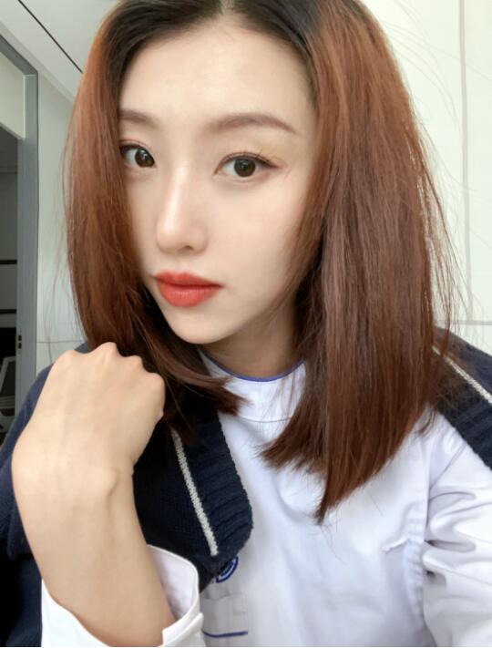 菲欧曼致塑你就是菱形脸的神