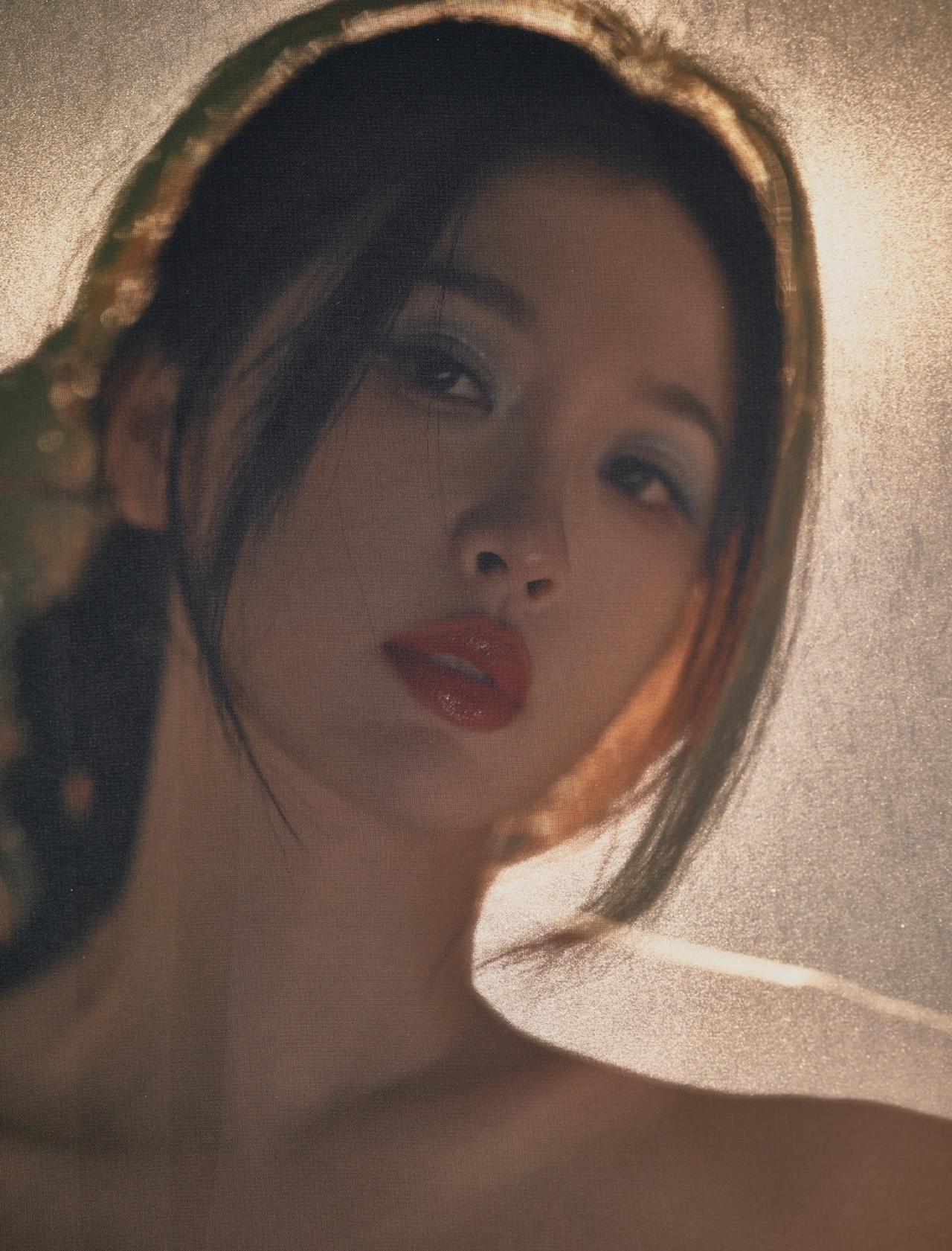 虞书欣 好了，我宣布现在我最喜欢这张照片@虞书欣Esther 美成啥样了都……虞