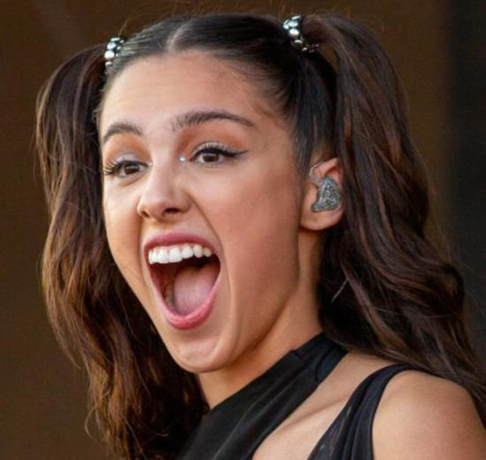 在千盼万盼之下，世界第一大联赛英超联赛重燃战火，在本月8月12日震撼回归！
而为