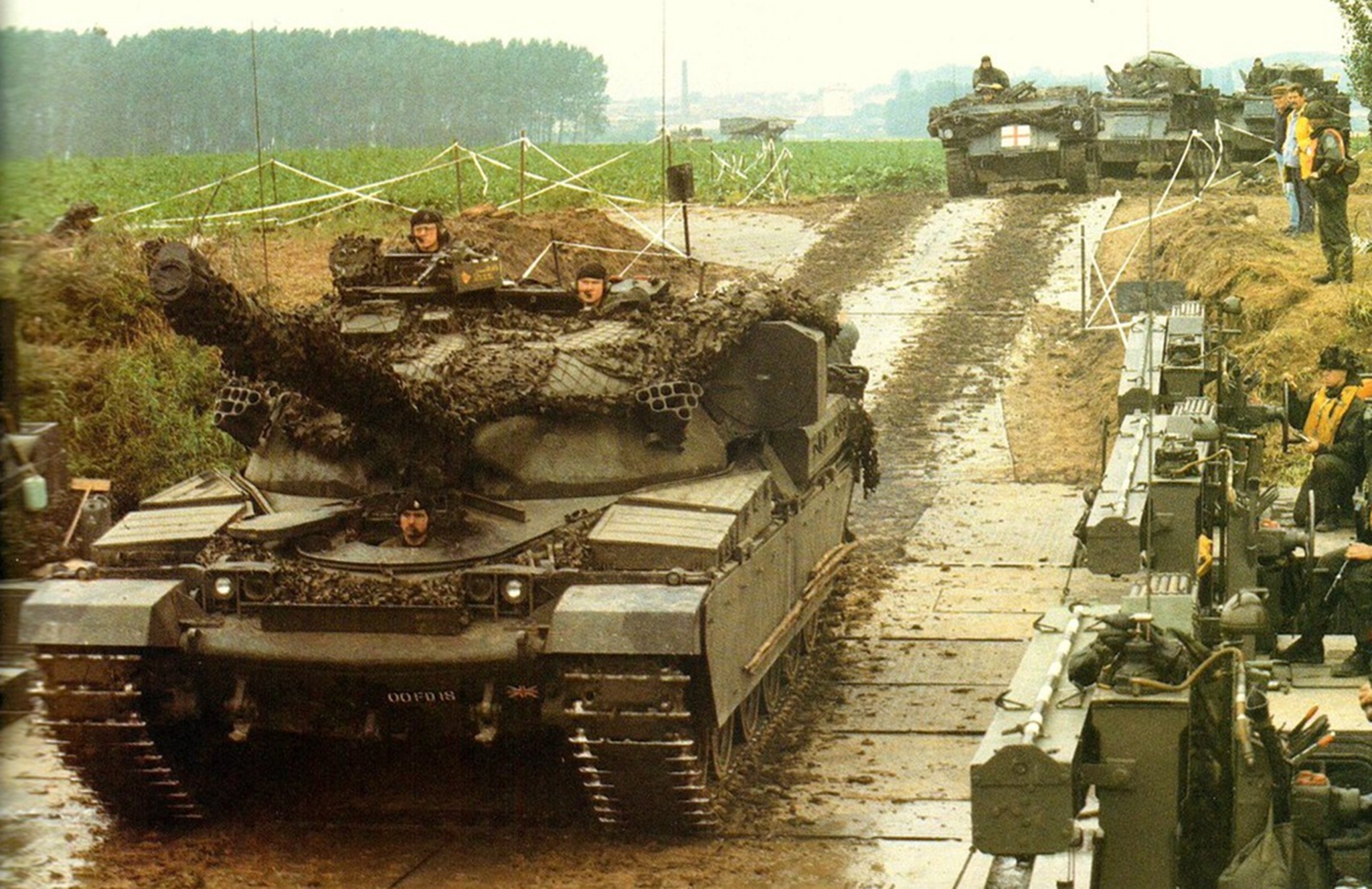 分享圖片：英國FV4201“酋長”（“奇伏坦”）主戰坦克 