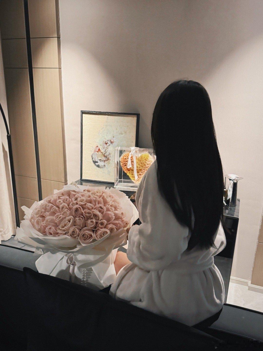 真的爱不会算计 爱是不嫉妒不张狂不求自己 无关你的回应 永不止息 