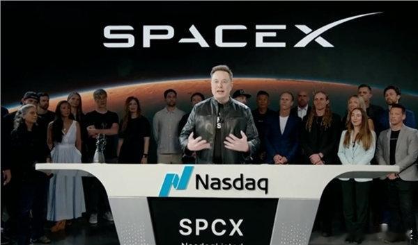 【星链成SpaceX唯一盈利业务部门】8月5日消息，SpaceX公布上市后的首份